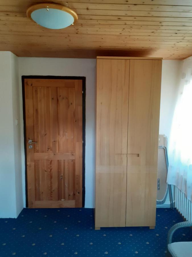 Appartamento Rd Cerncin Bucovice Esterno foto