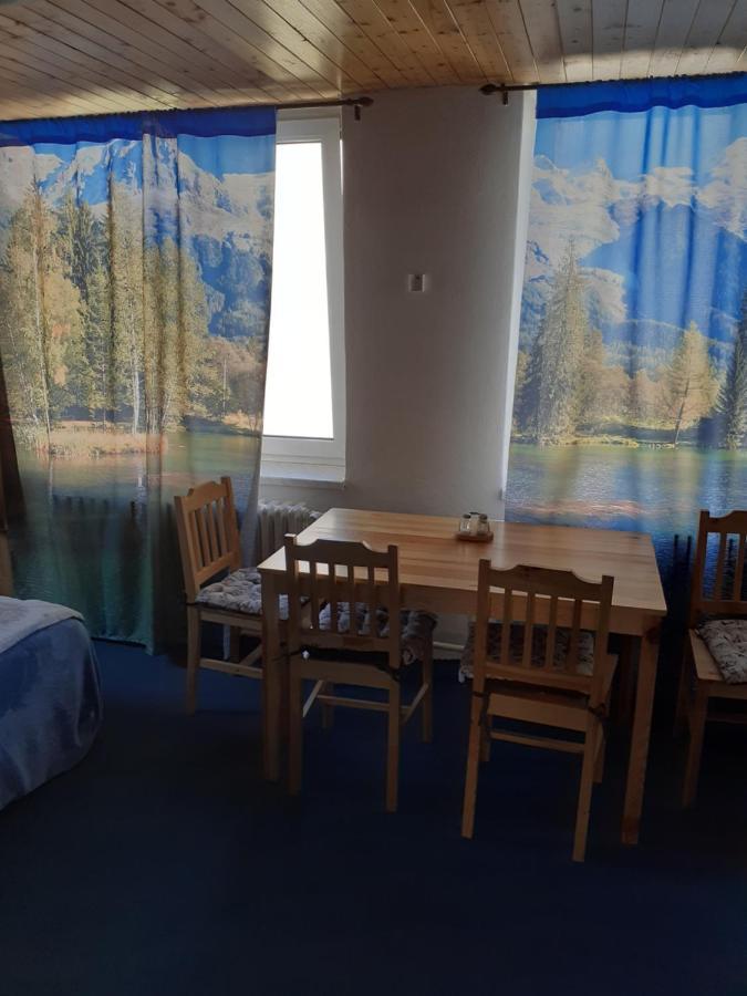 Appartamento Rd Cerncin Bucovice Esterno foto
